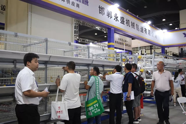 【品質(zhì)源于專業(yè)】您的雞舍交給永盛機械吧！